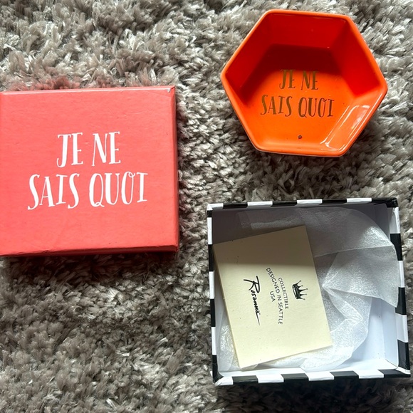 Jewelry holder / tray with French phrase, brand new w box - Picture 1 of 2
